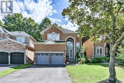 153 ESTATE GARDEN DRIVE Richmond Hill, ON L4E 3X8