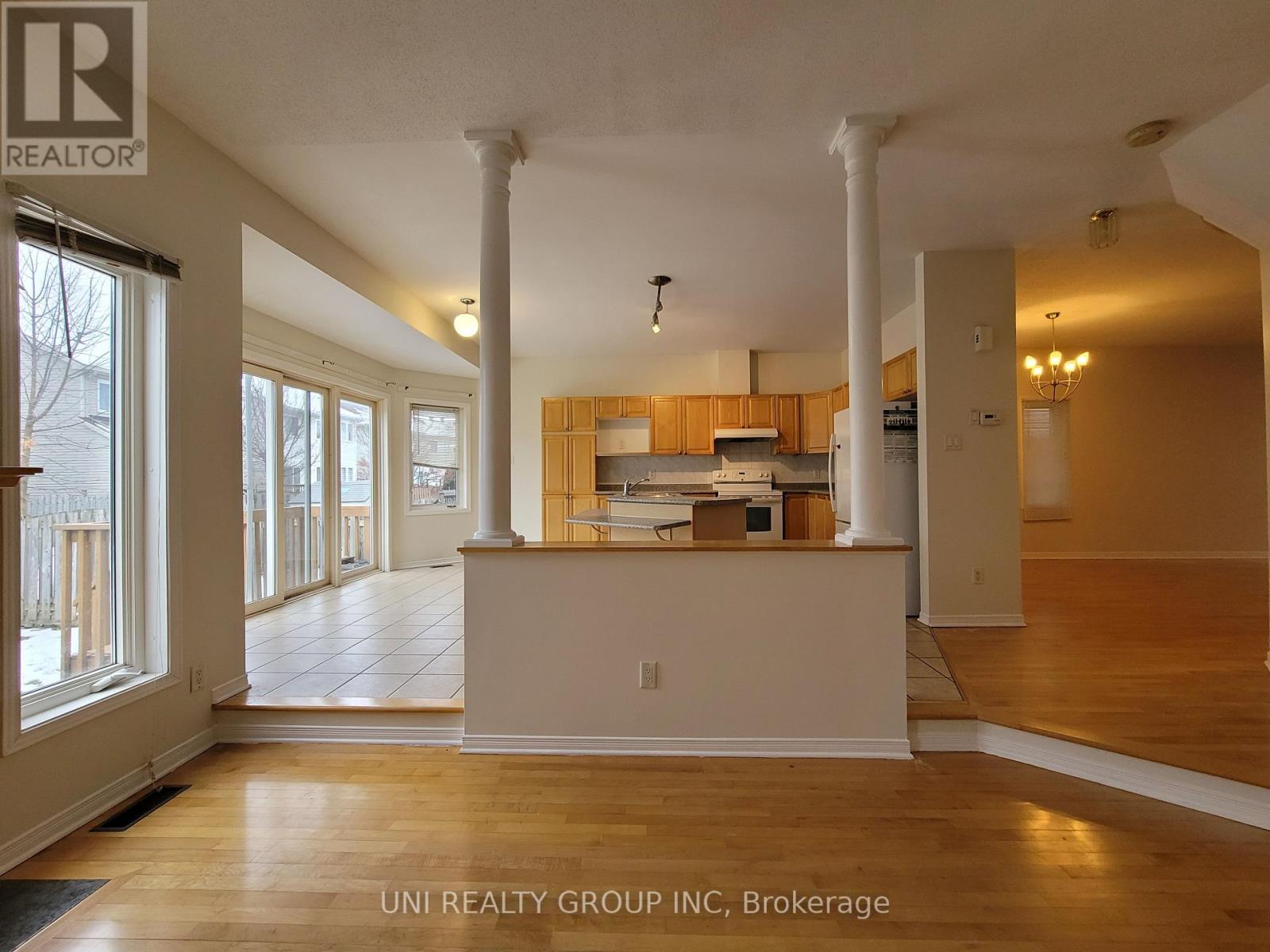 12 Staten Way, Ottawa, ON