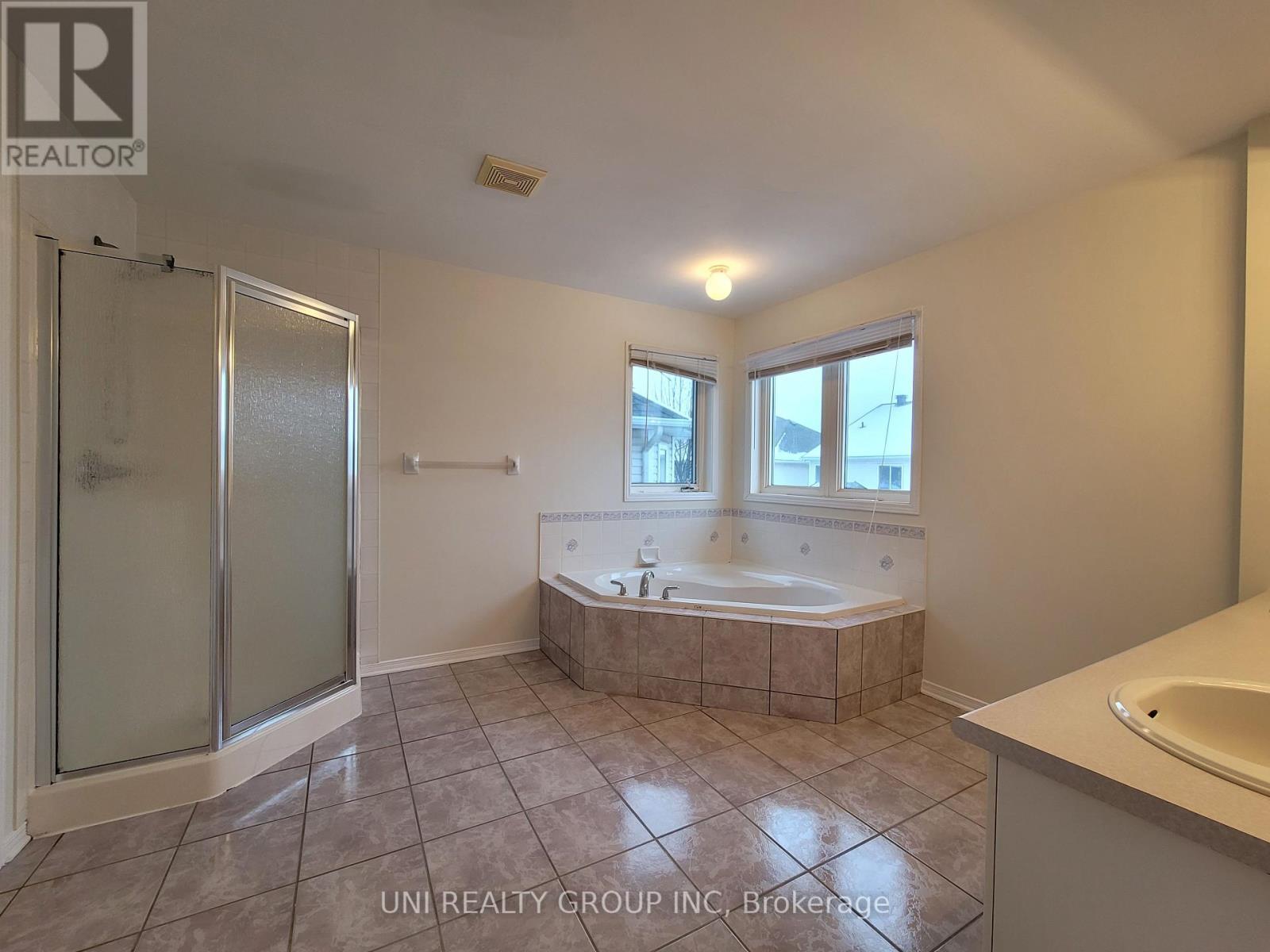 12 Staten Way, Ottawa, ON