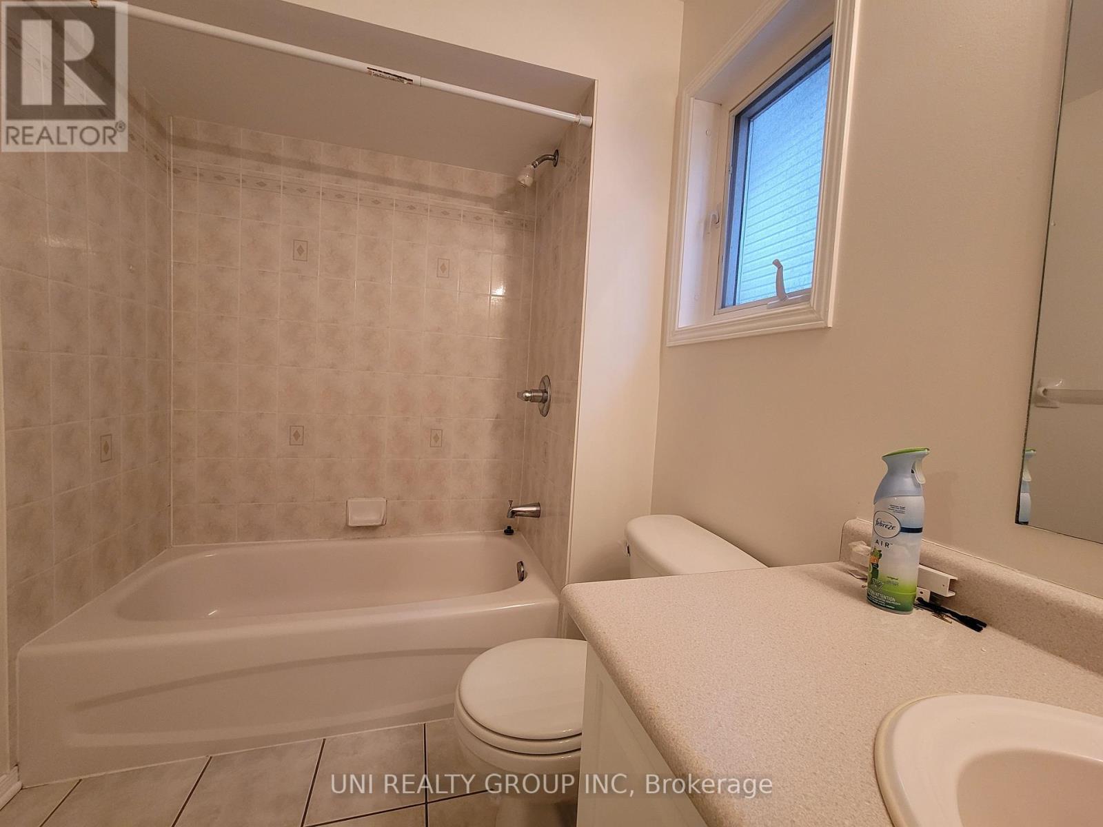 12 Staten Way, Ottawa, ON