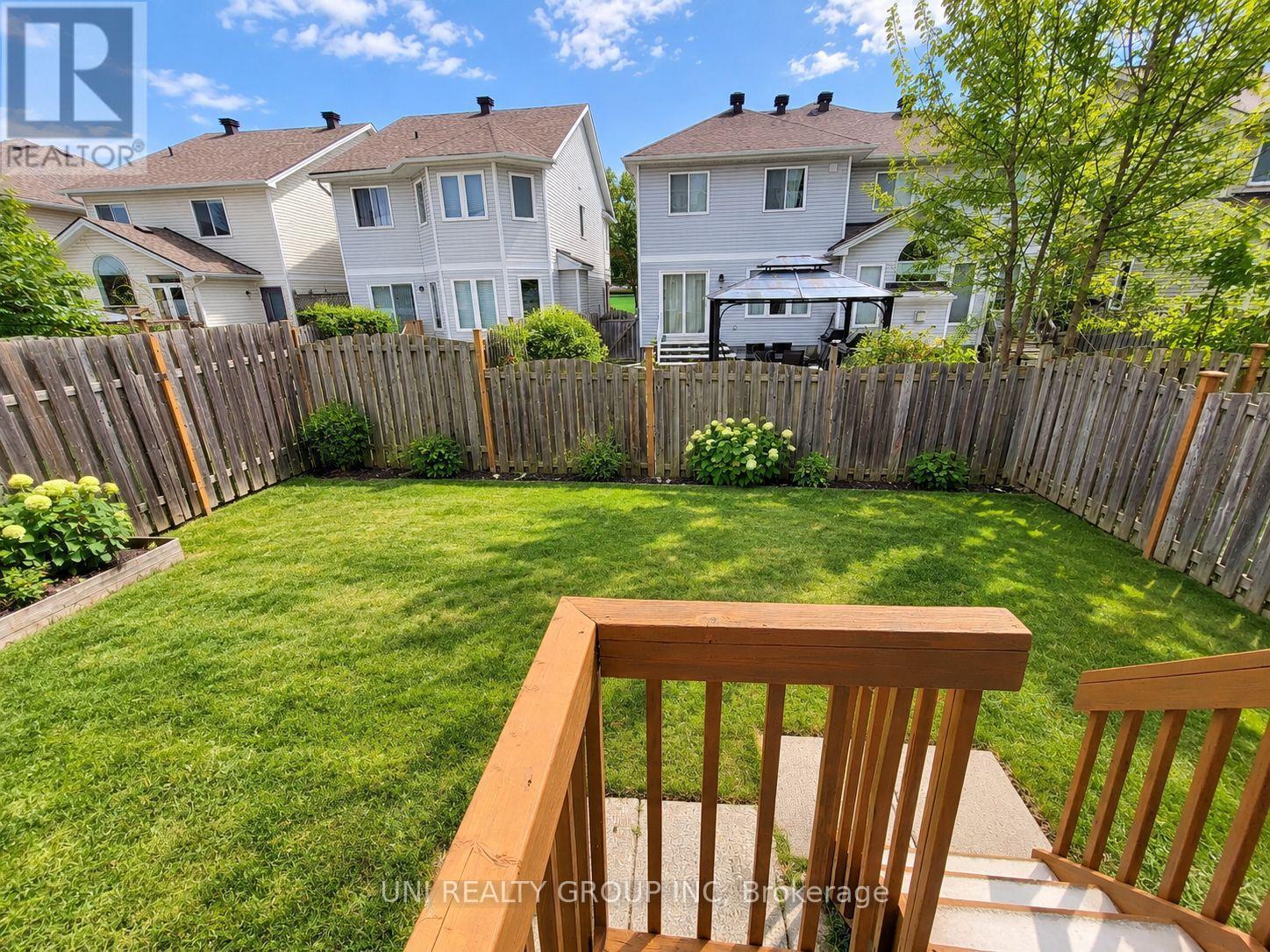 12 Staten Way, Ottawa, ON