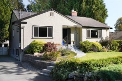 711 Richmond Ave Victoria, BC V8S 3Z2
