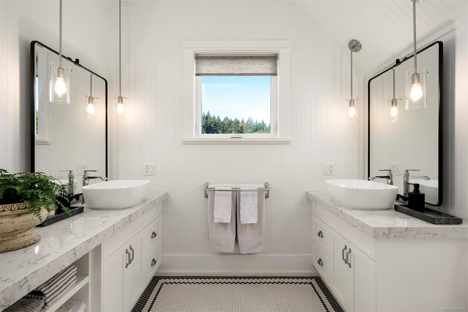 3553 Winn Rd, Courtenay, BC