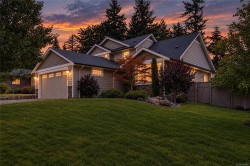 2763 Fife Pl Courtenay, BC V9N 4A6