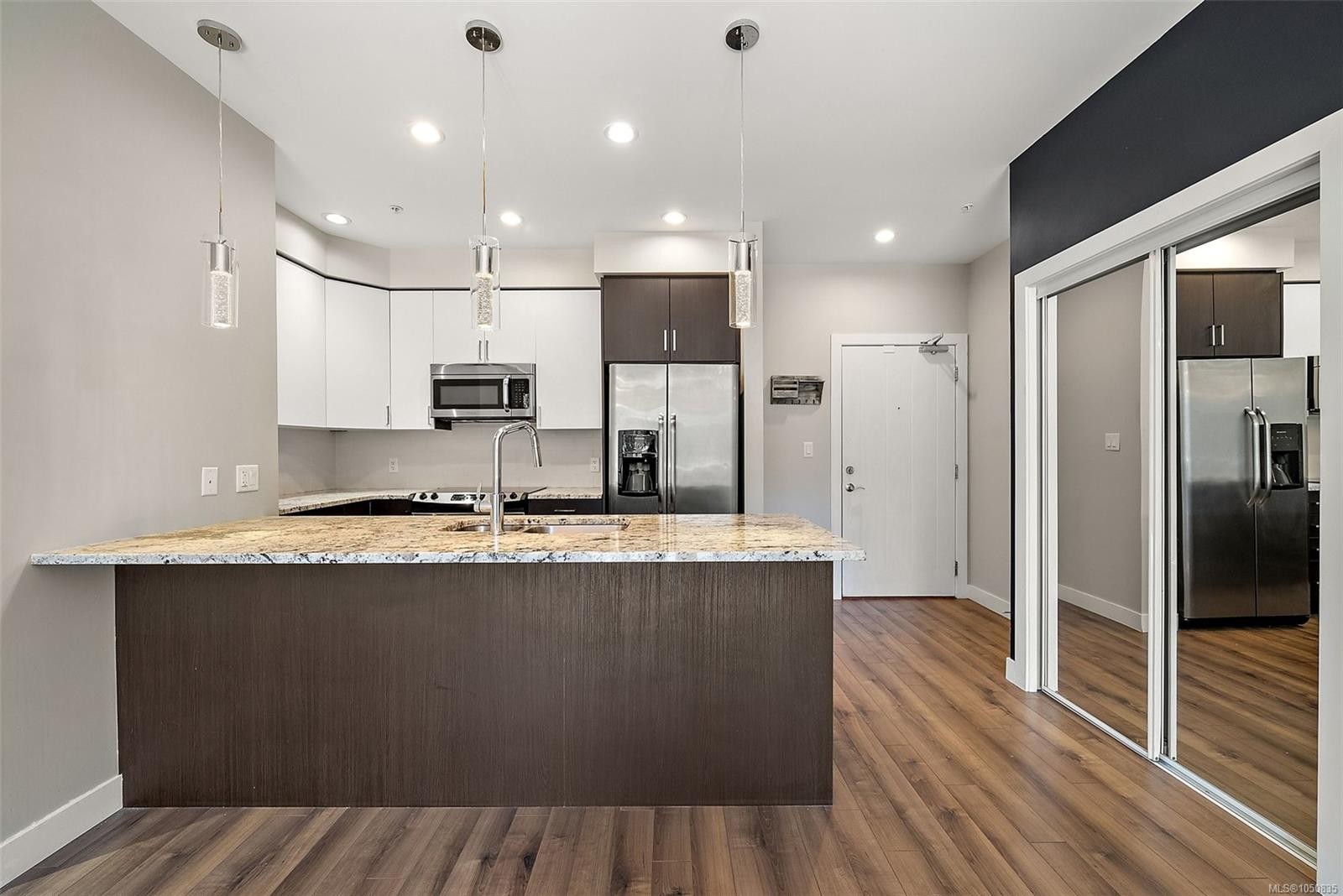 #315-2655 Sooke Rd, Langford, BC