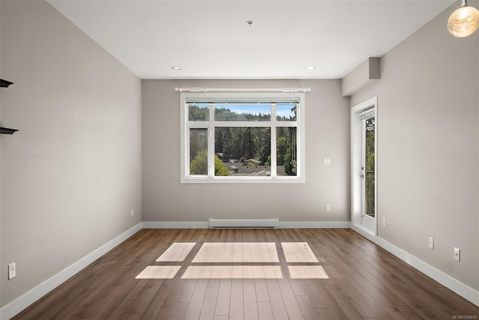#315-2655 Sooke Rd, Langford, BC