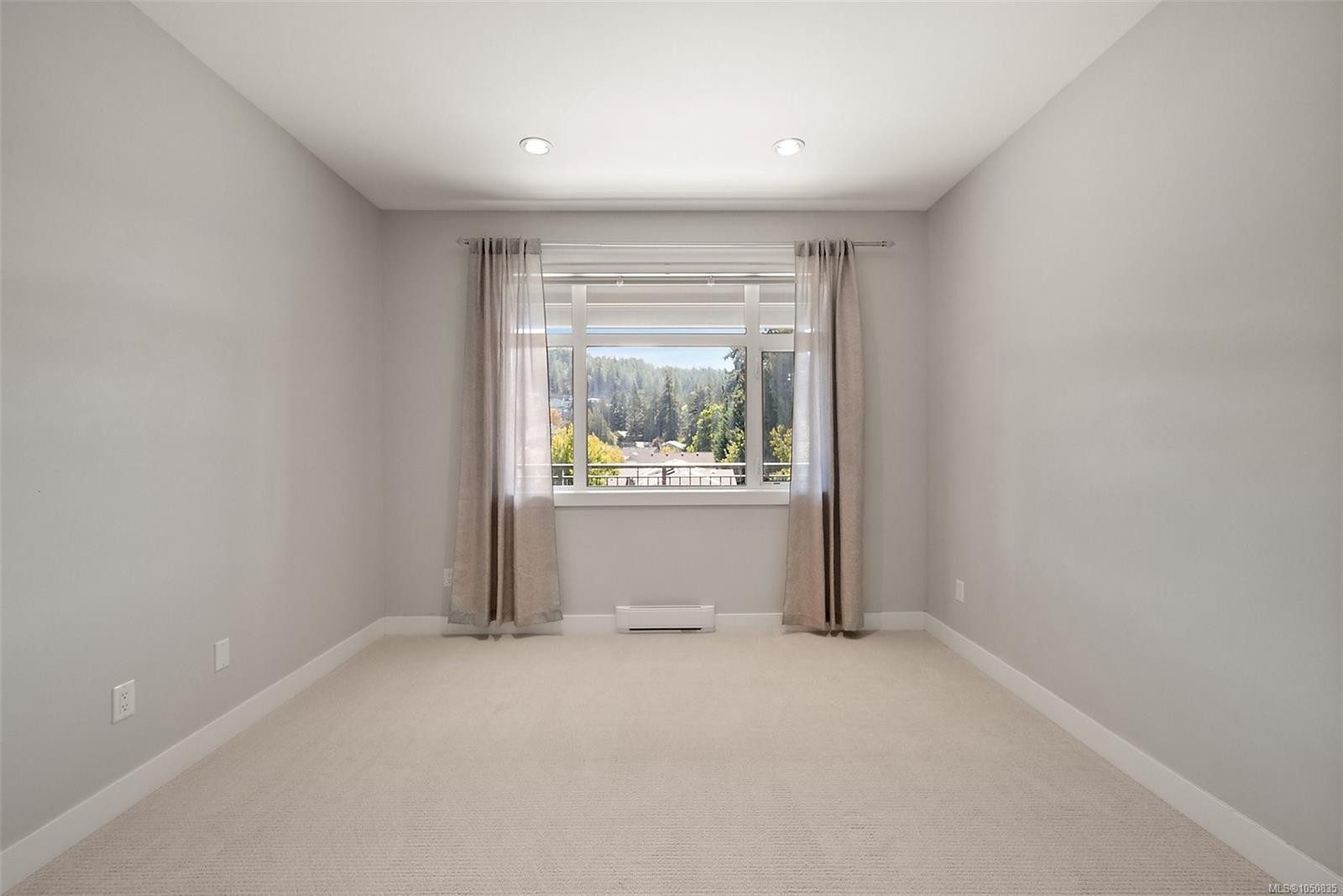 #315-2655 Sooke Rd, Langford, BC