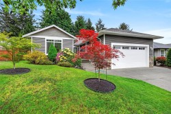 2557 Hebrides Cres Courtenay, BC V9N 3Z7