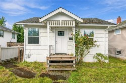3642 15th Ave Port Alberni, BC V9Y 5C6