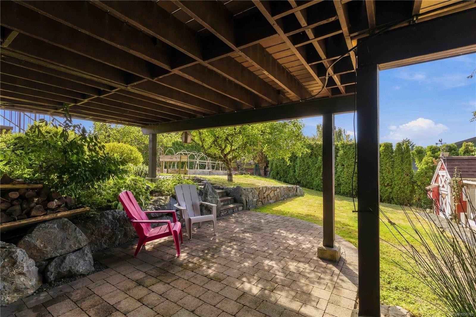 595 Ridgegrove Ave, Saanich, BC