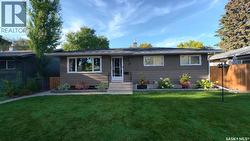 37 Dunning CRESCENT  Saskatoon, SK S7J 2S6