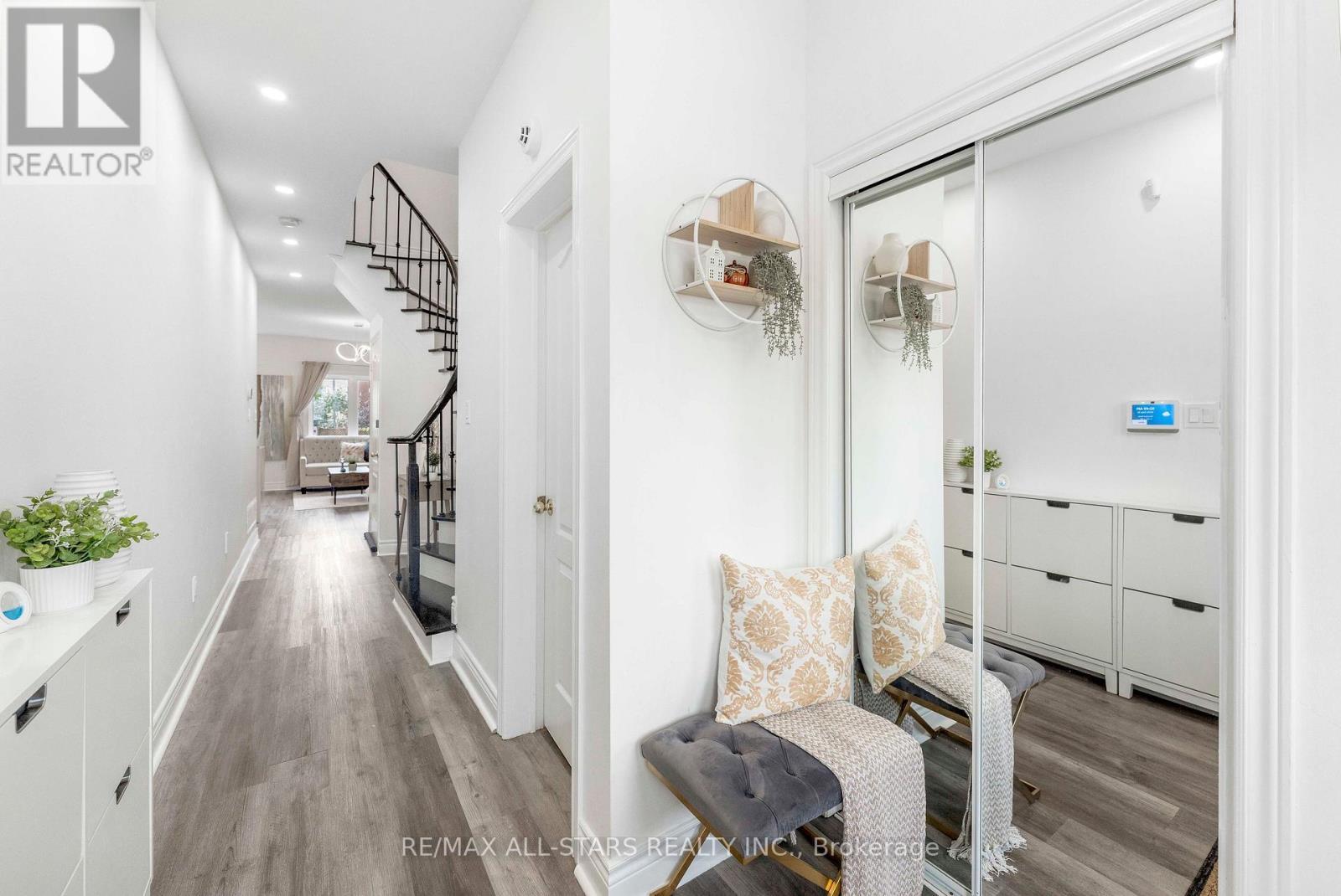 93 Arco Circle, Vaughan, ON