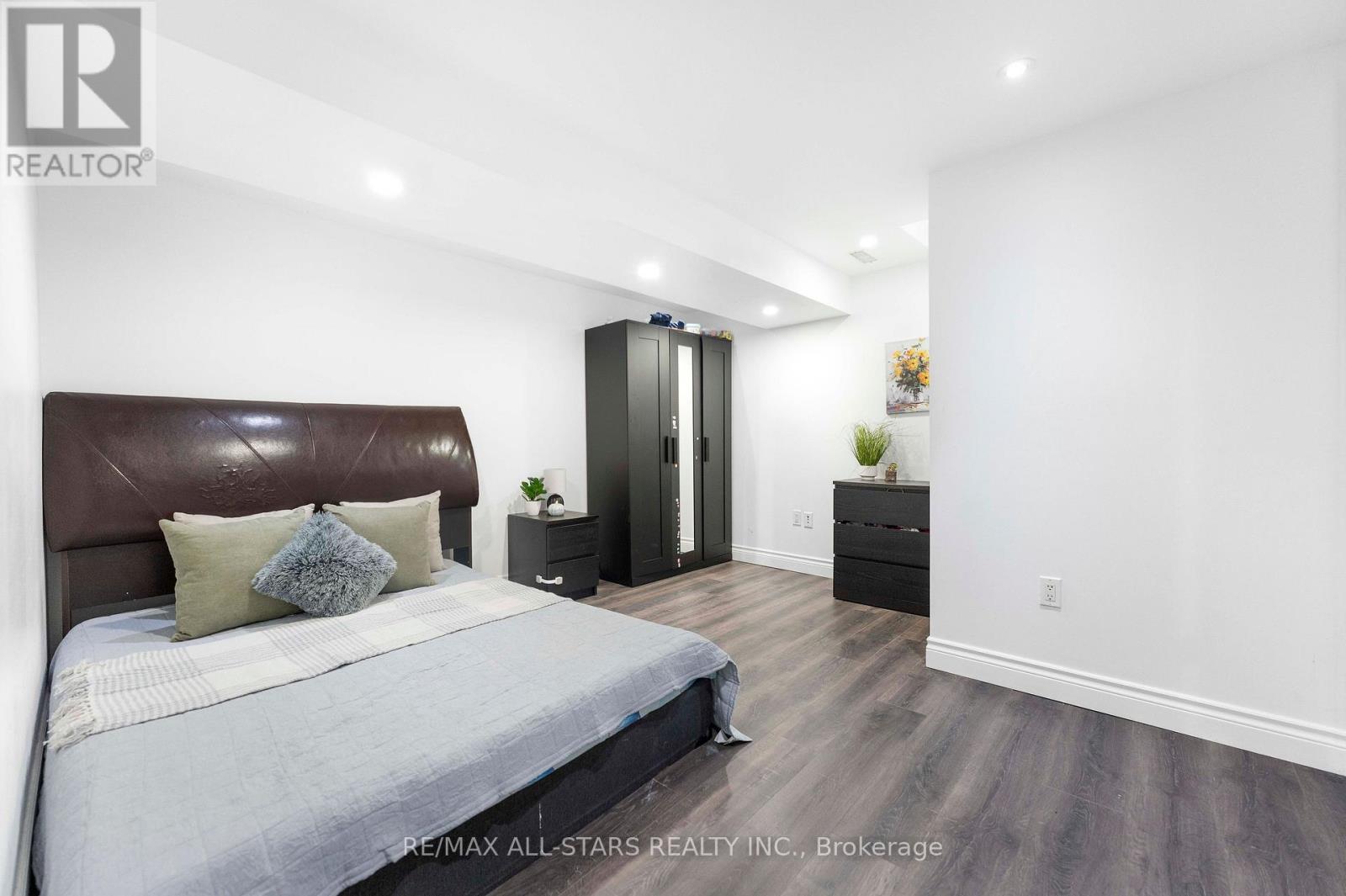93 Arco Circle, Vaughan, ON