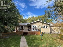 202 Hood STREET Maple Creek, SK S0N 1N0