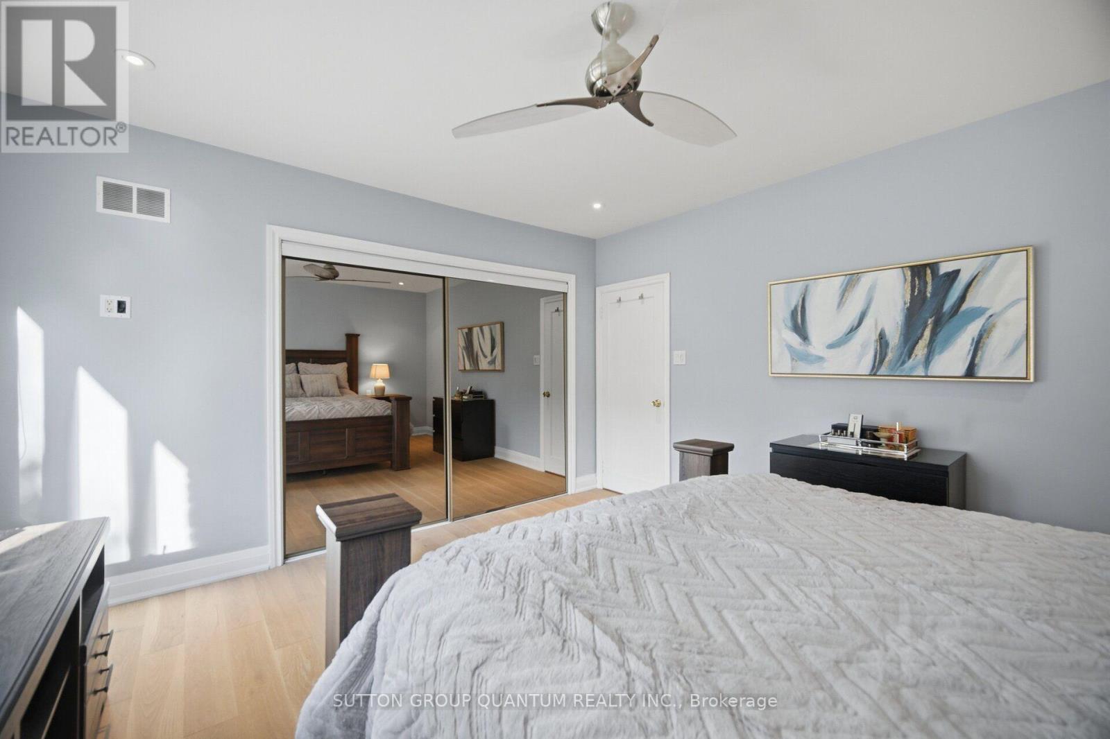 468 Lynd Avenue, Mississauga, ON