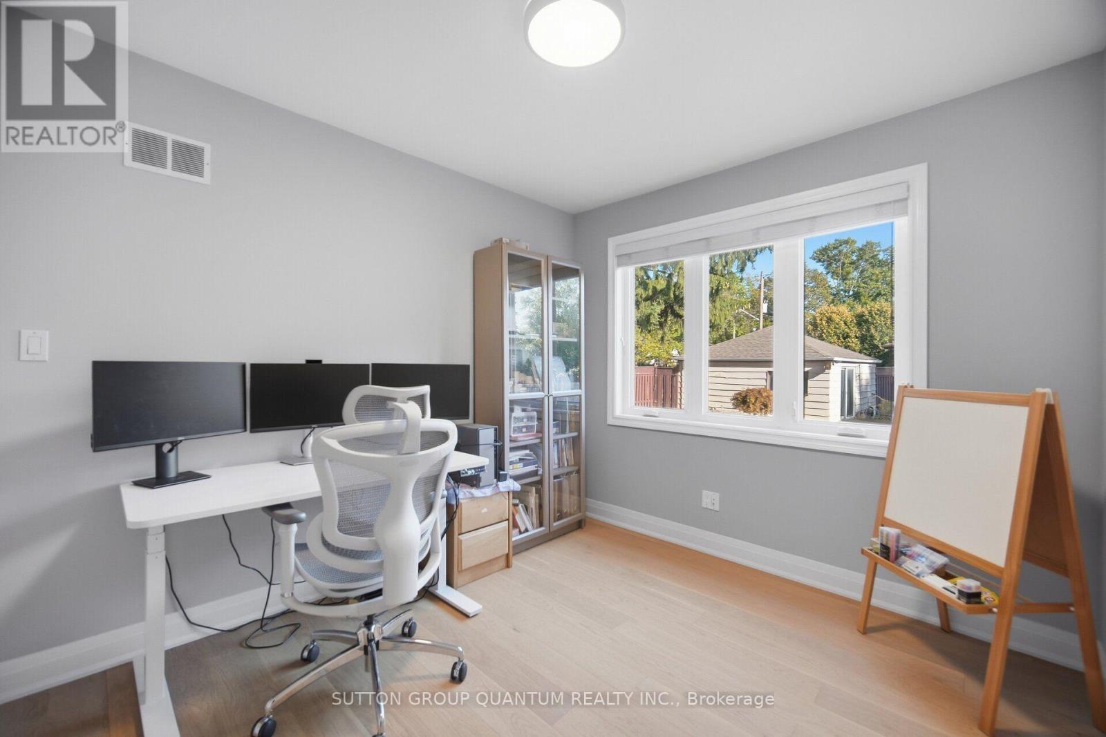 468 Lynd Avenue, Mississauga, ON