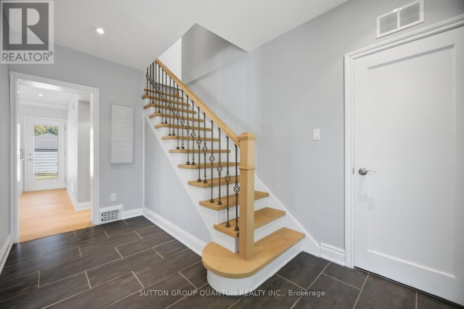 468 Lynd Avenue, Mississauga, ON