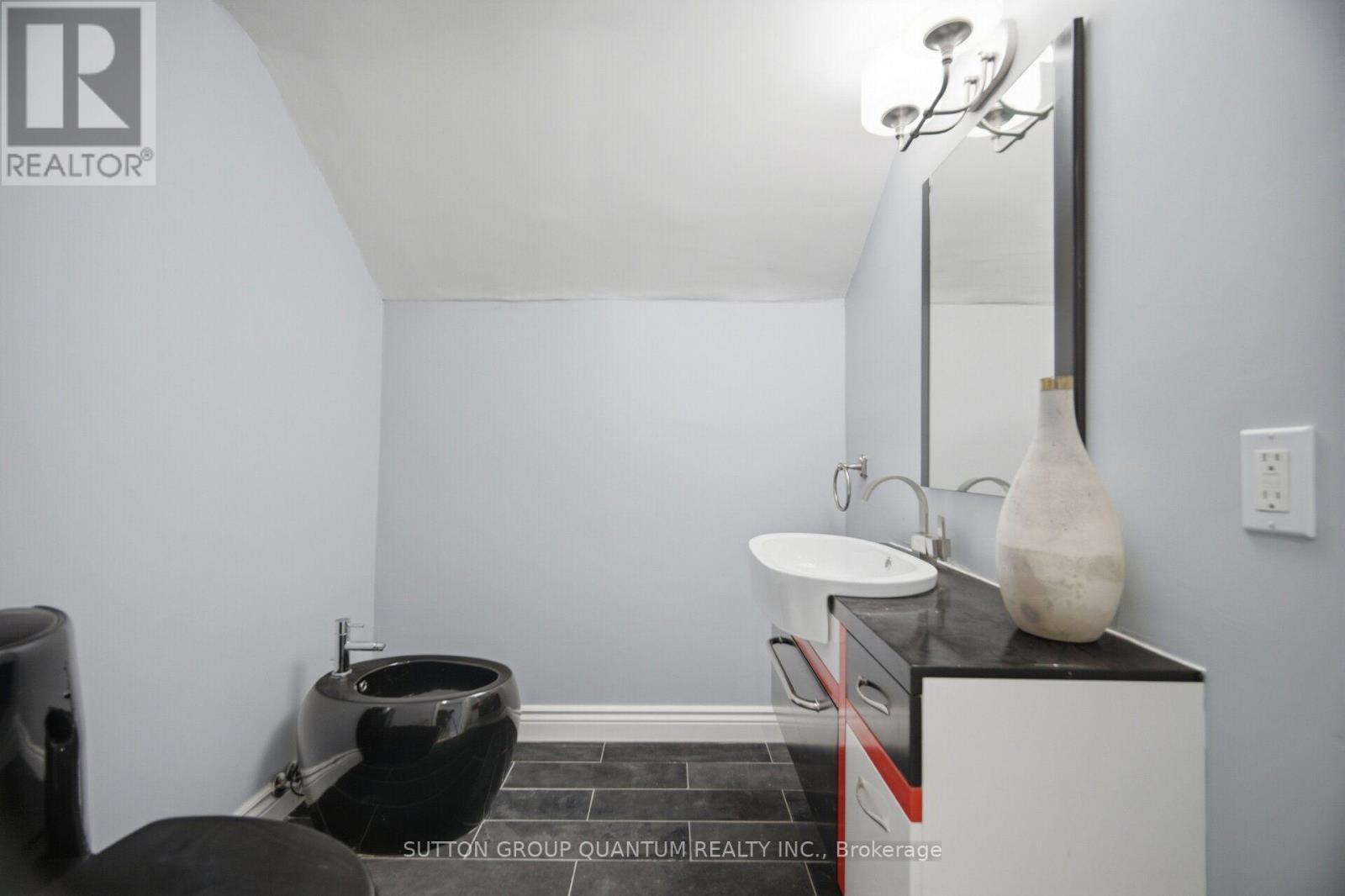 468 Lynd Avenue, Mississauga, ON