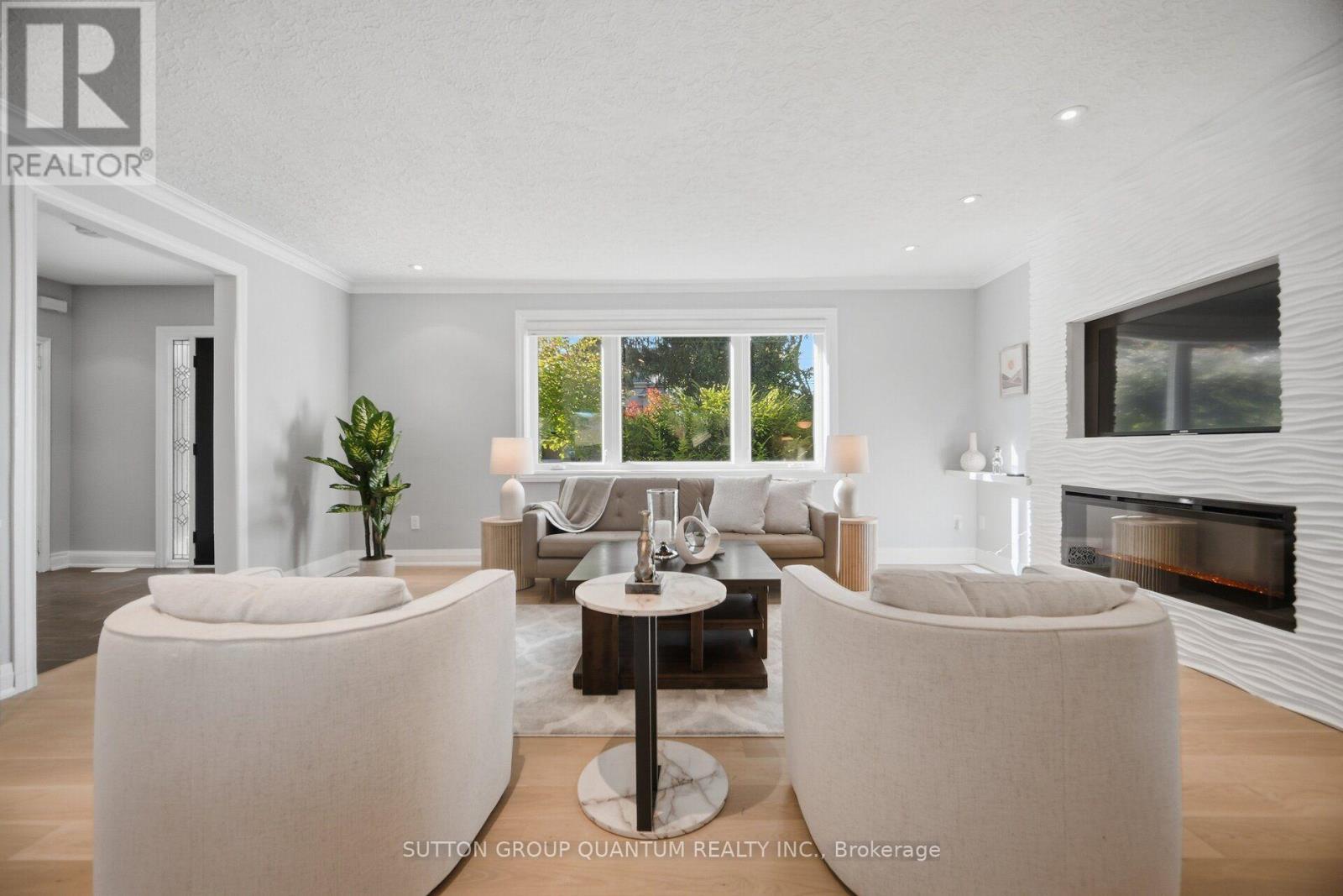 468 Lynd Avenue, Mississauga, ON