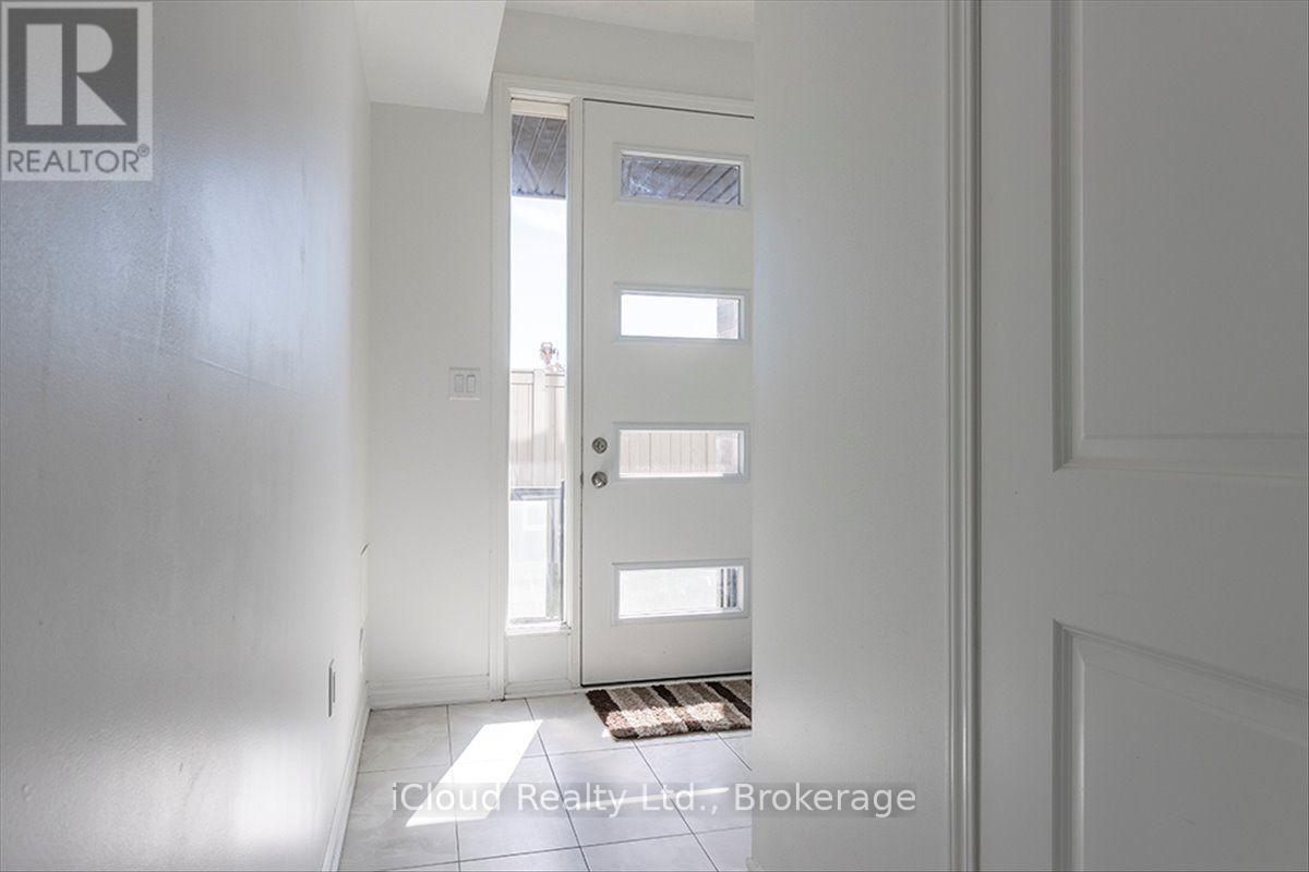 136 Keppel Circle, Brampton, ON