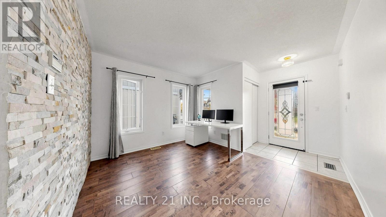 174 Honeyman Drive, Clarington, ON