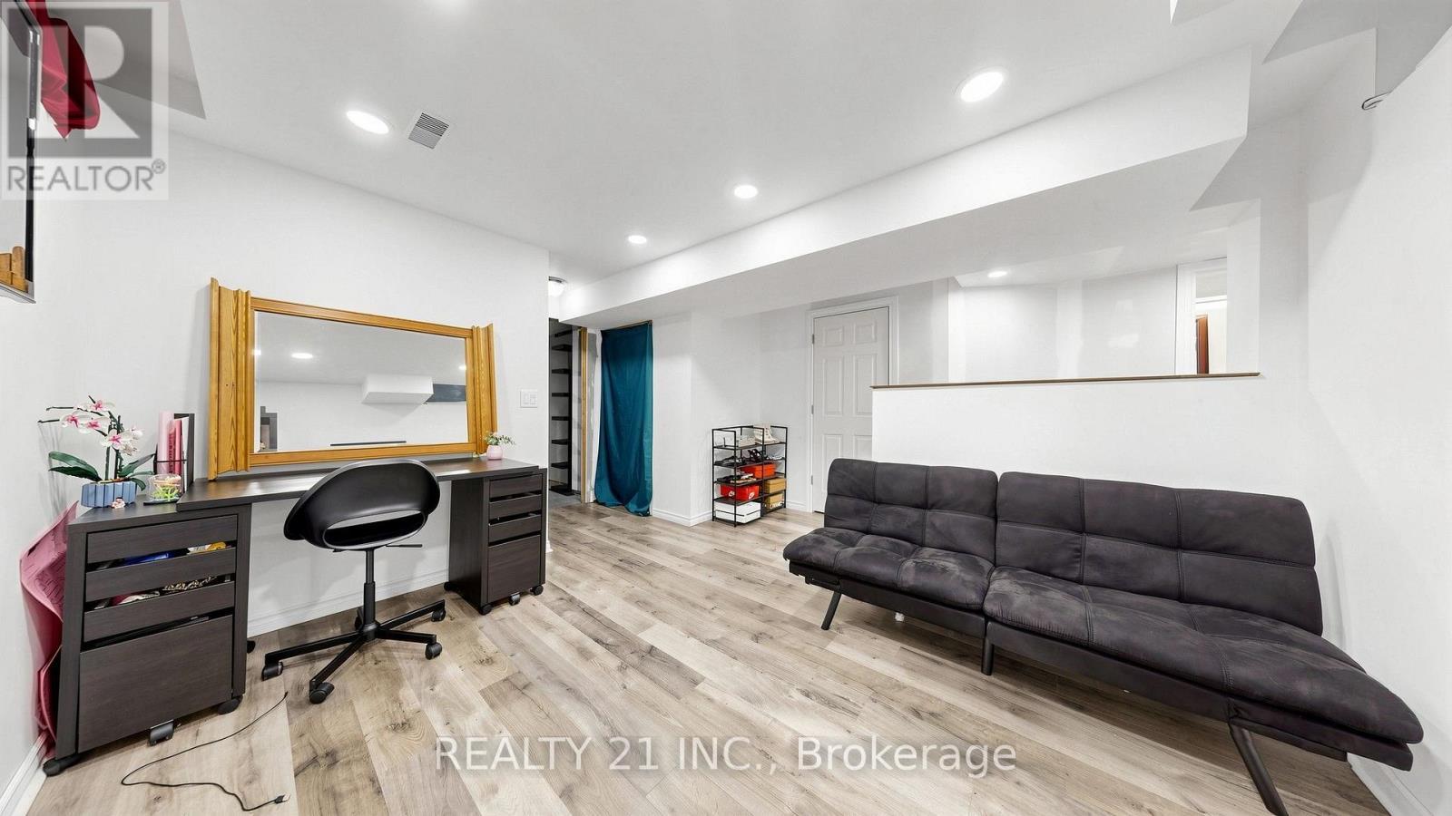174 Honeyman Drive, Clarington, ON