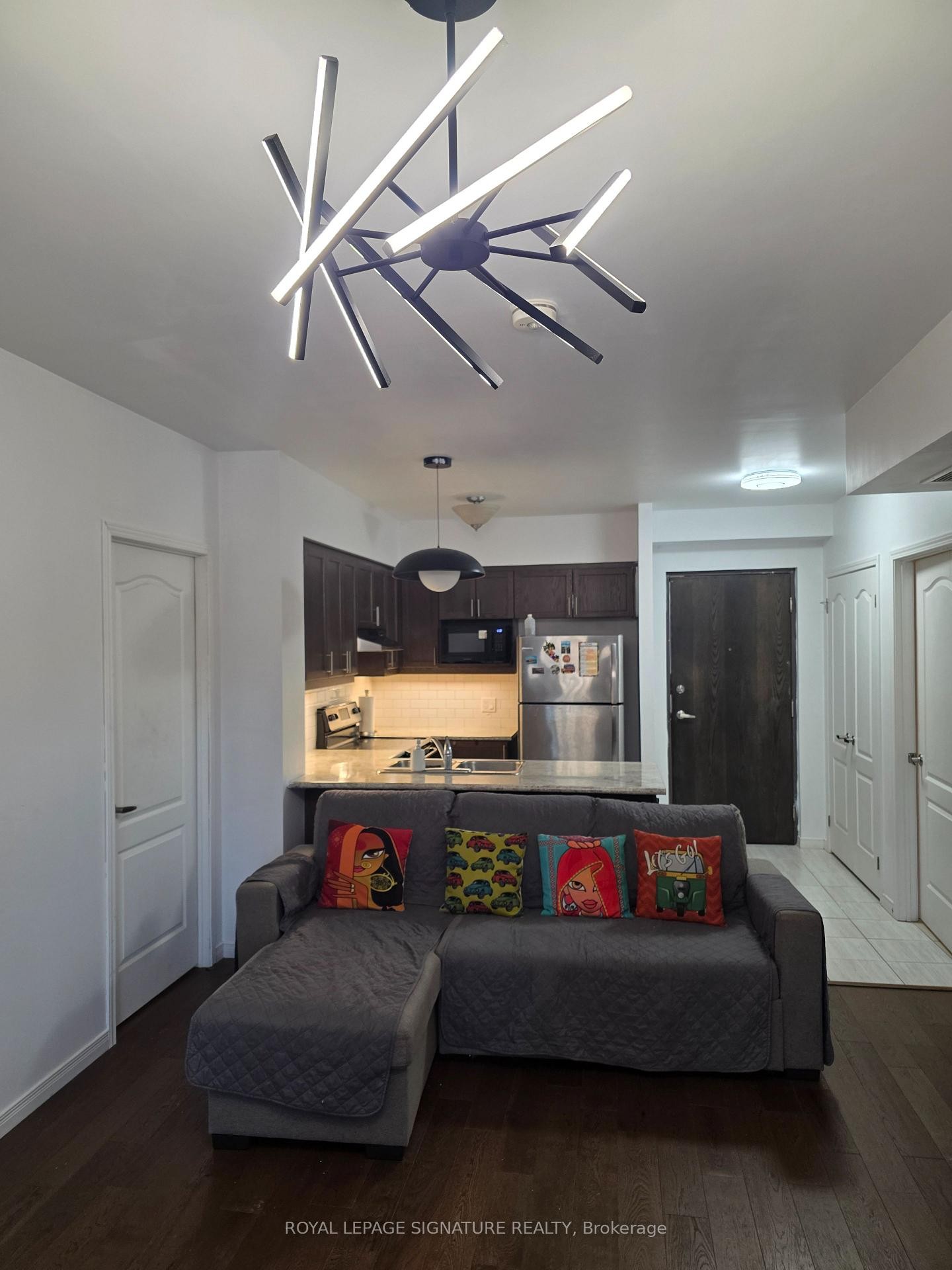 102-910 Wentworth Street, Peterborough, ON