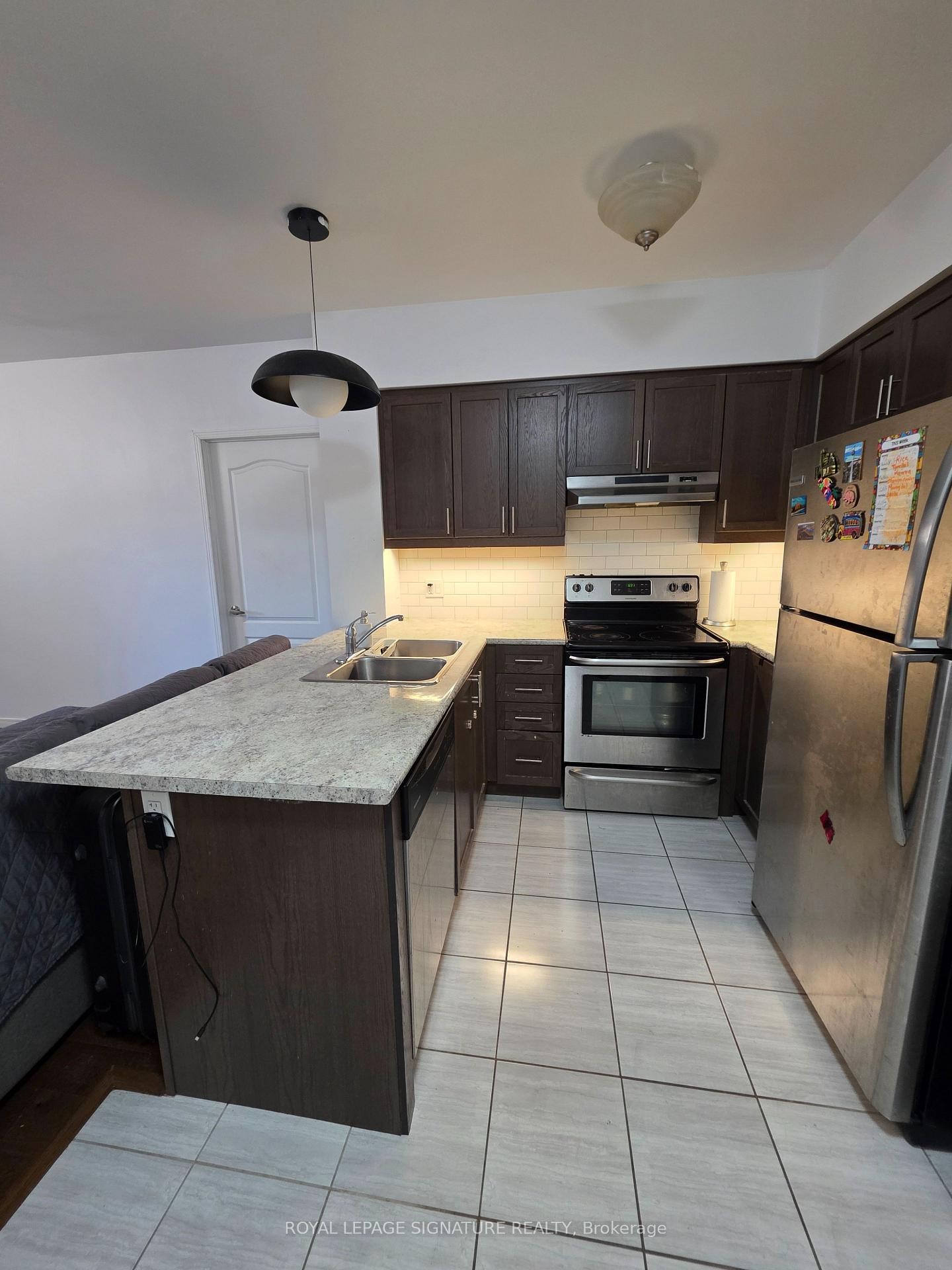 102-910 Wentworth Street, Peterborough, ON