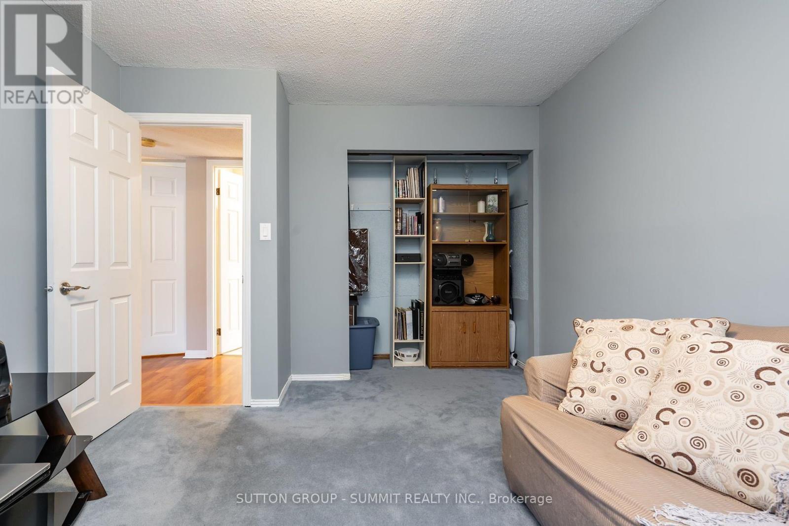 437 Eaglewood Drive, Hamilton, ON