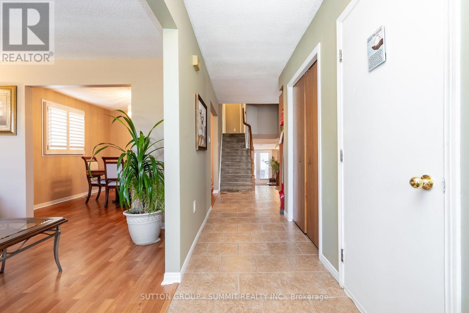 437 Eaglewood Drive, Hamilton, ON