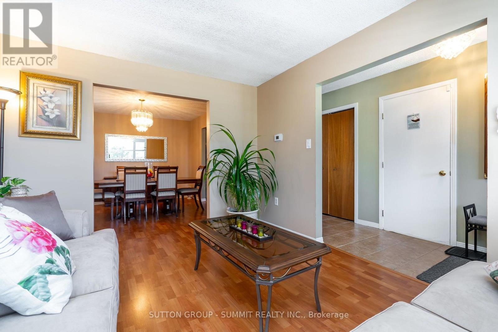 437 Eaglewood Drive, Hamilton, ON