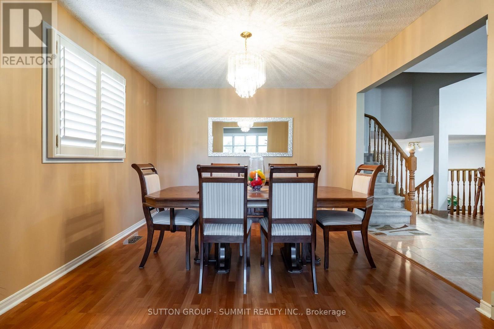 437 Eaglewood Drive, Hamilton, ON