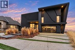 5599 OSPREY Avenue Niagara Falls, ON L2H 0M2