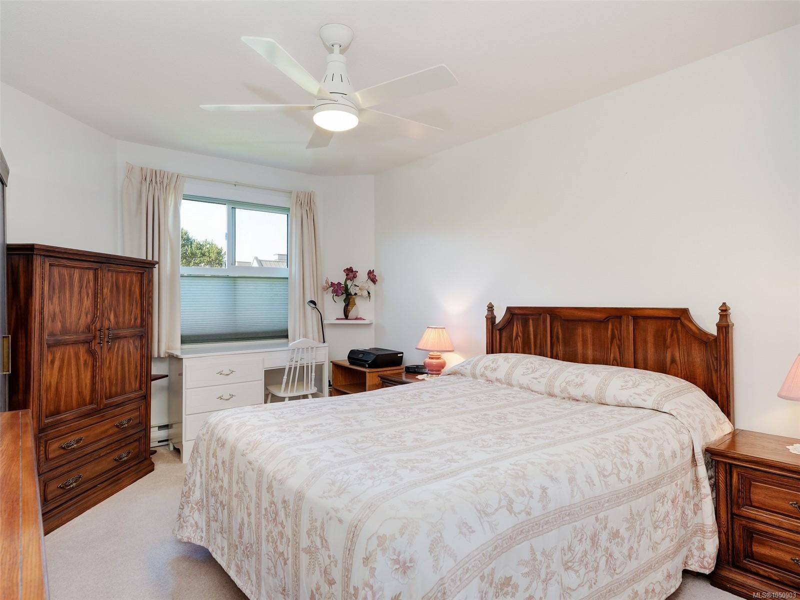 #325-3969 Shelbourne St, Saanich, BC