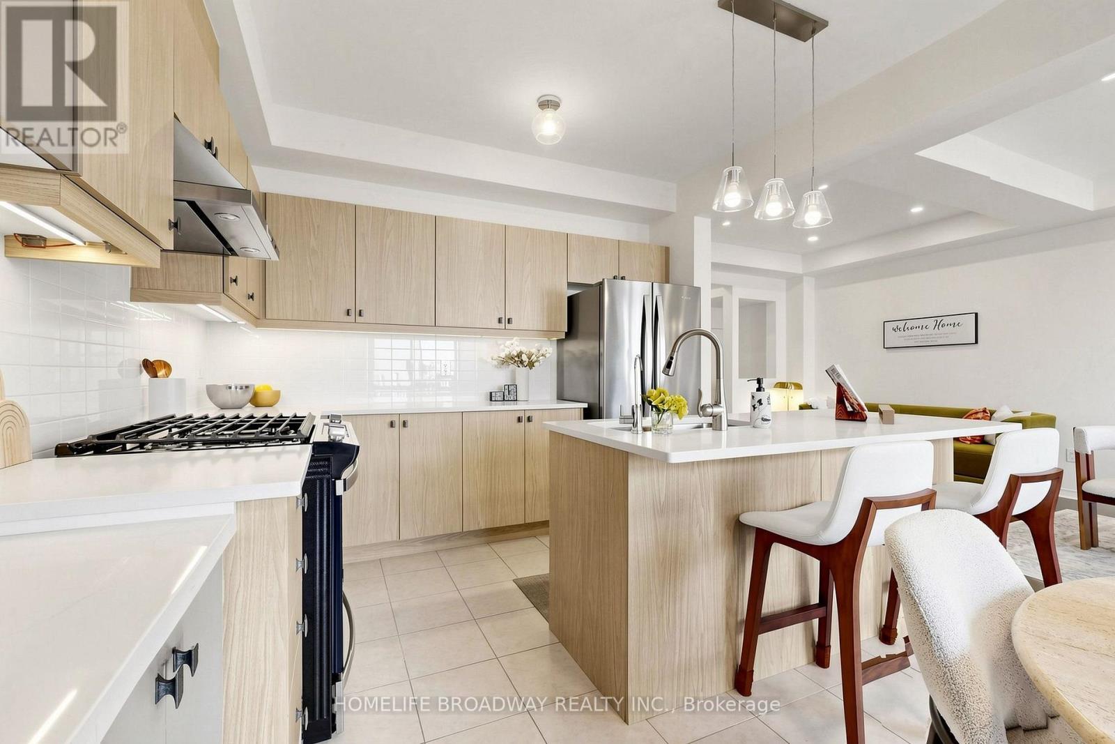 112 Ness Drive, Richmond Hill, ON