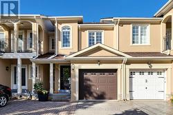 74 ROMANCE DRIVE Richmond Hill, ON L4S 2R8