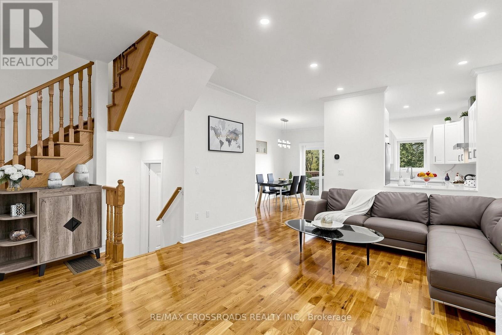 74 Romance Drive, Richmond Hill, ON