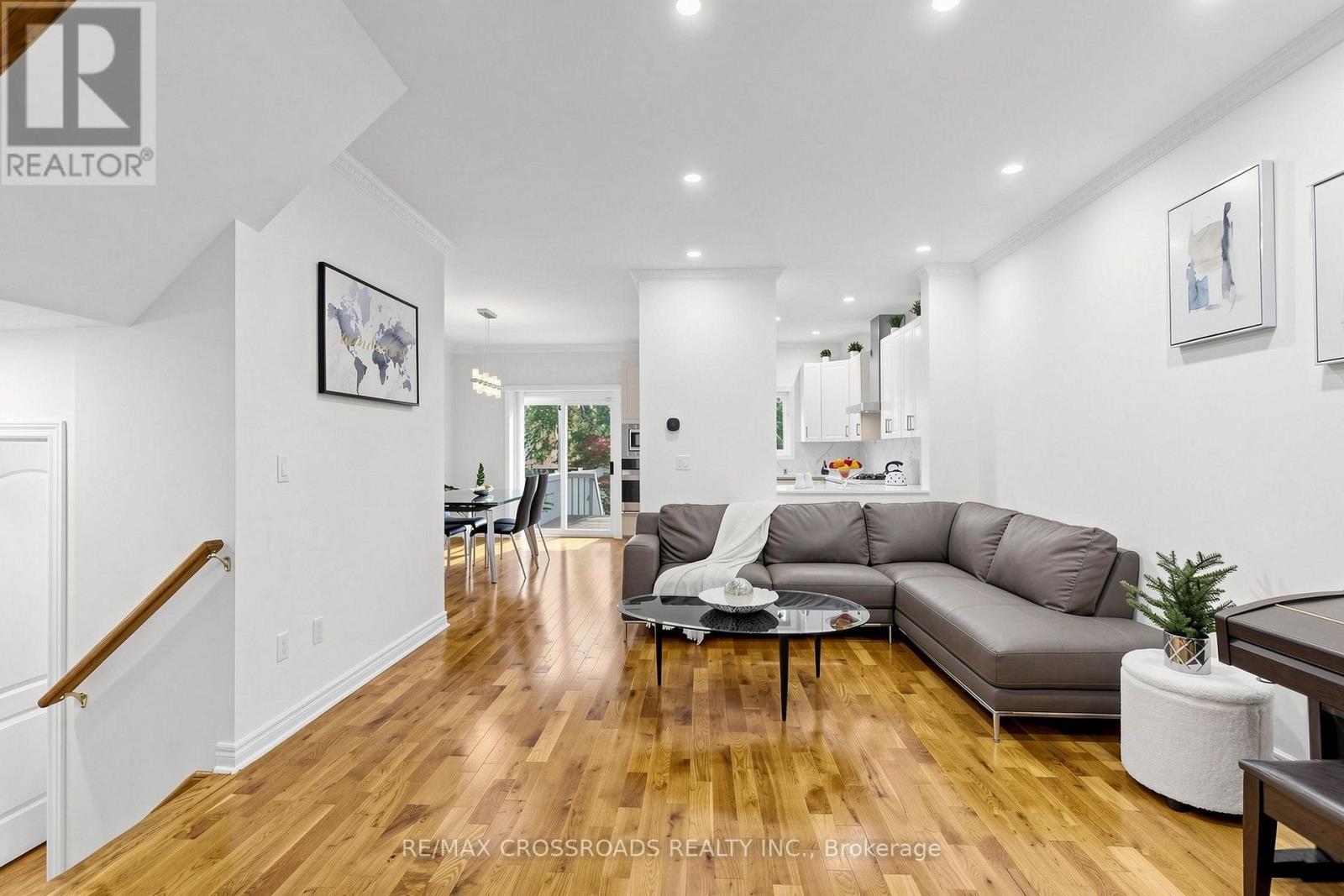 74 Romance Drive, Richmond Hill, ON