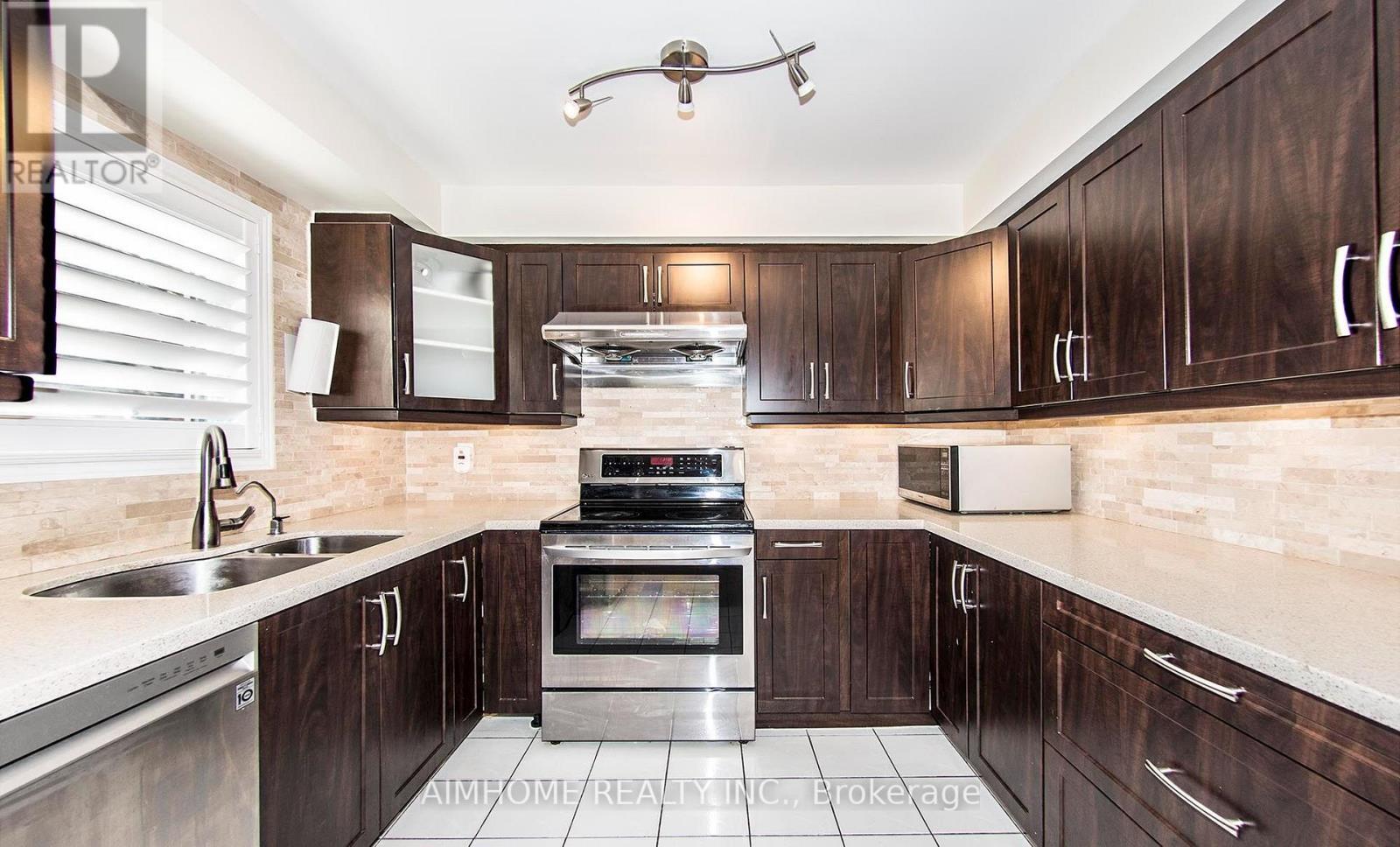 1122 Glen Valley Road, Oakville, ON