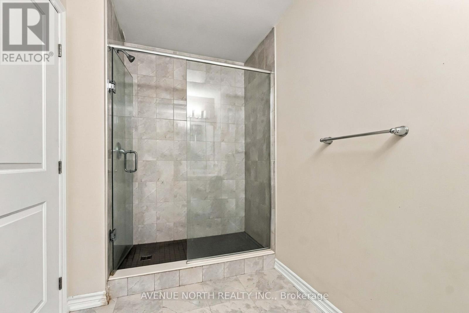 202 - 1350 Hemlock Road, Ottawa, ON