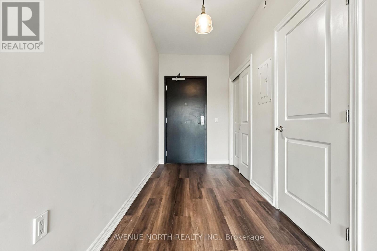 202 - 1350 Hemlock Road, Ottawa, ON