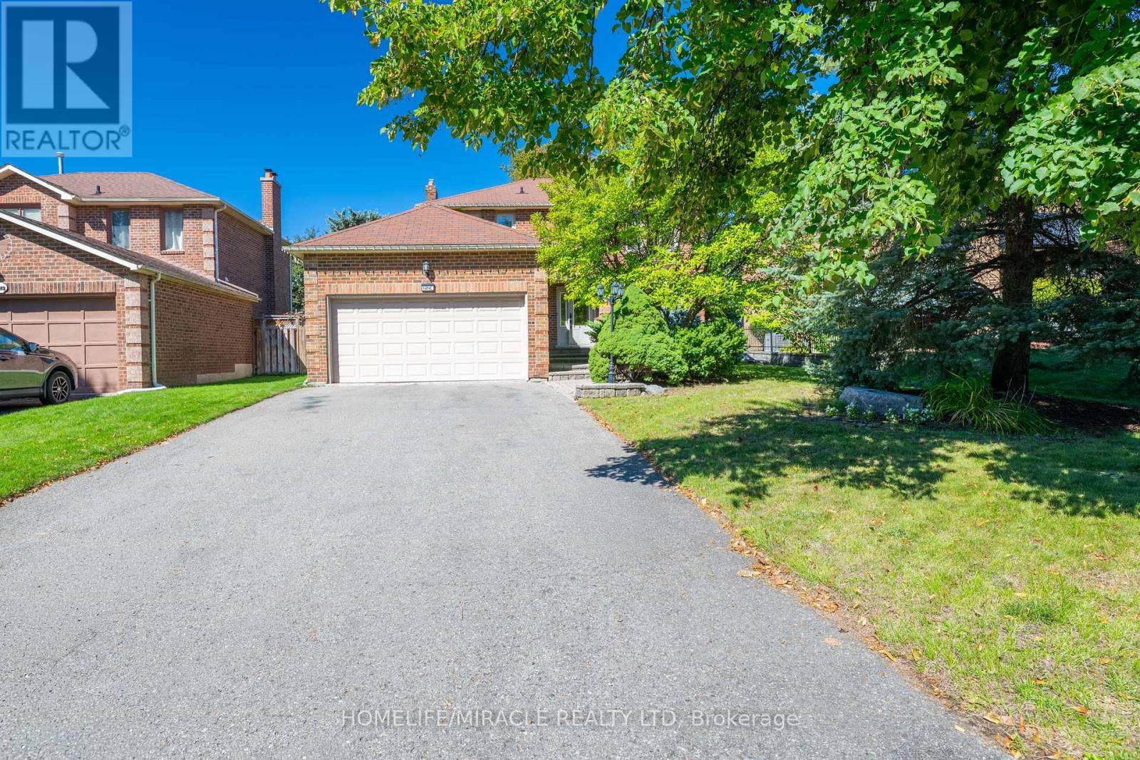 9 Iris Crescent, Brampton, ON