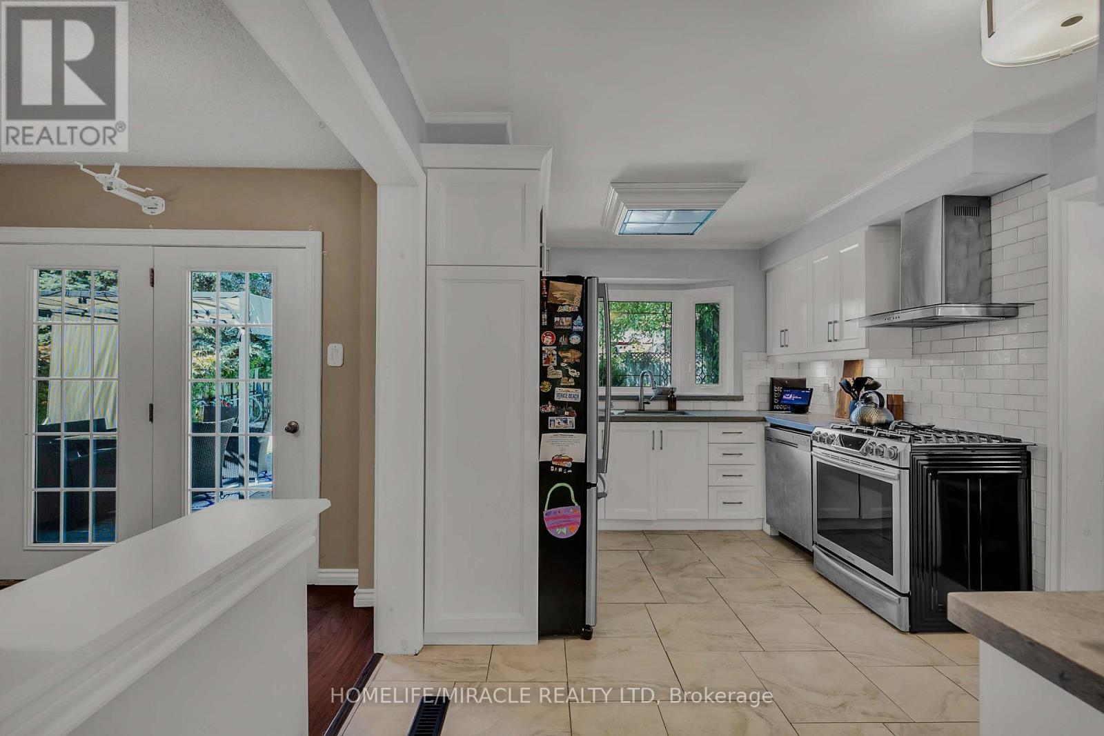 9 Iris Crescent, Brampton, ON