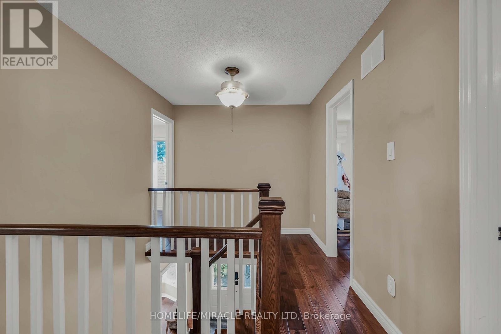 9 Iris Crescent, Brampton, ON