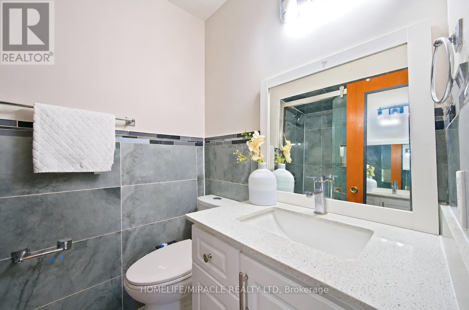 8 Loire Court, Toronto, ON