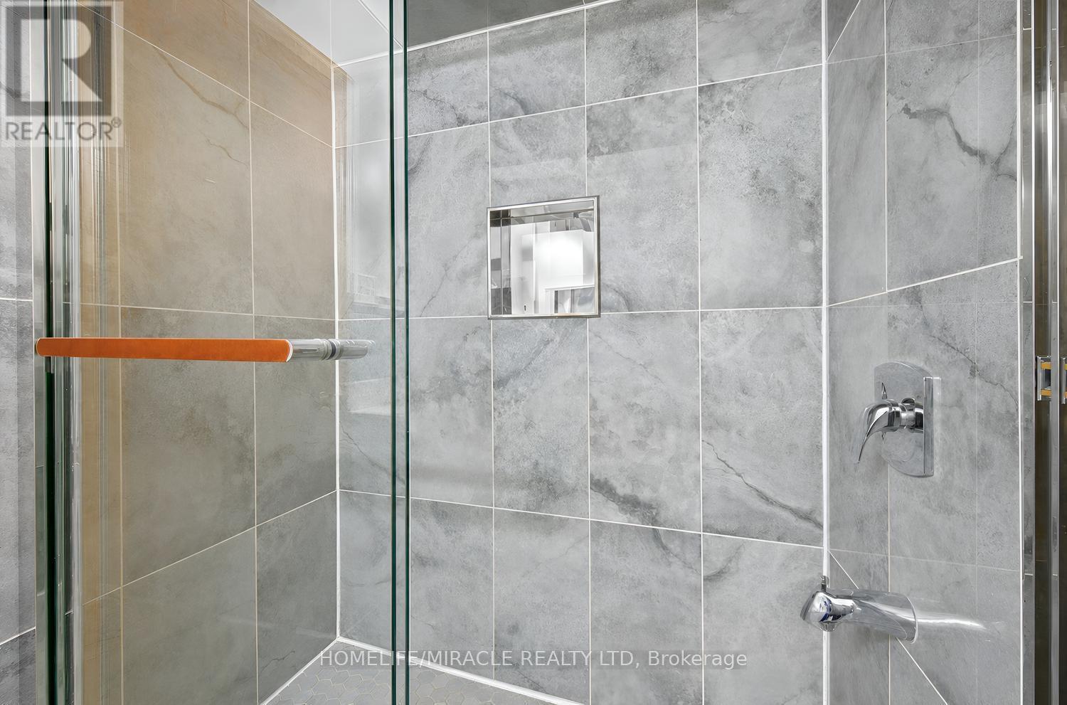 8 Loire Court, Toronto, ON