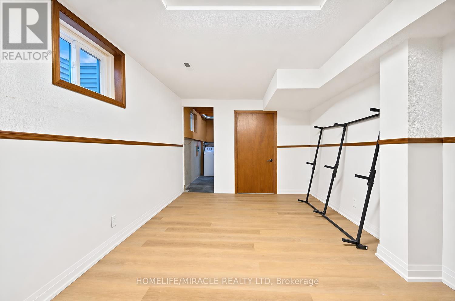 8 Loire Court, Toronto, ON