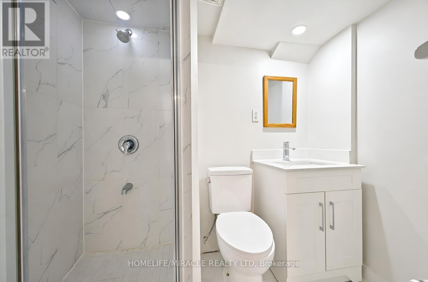 8 Loire Court, Toronto, ON