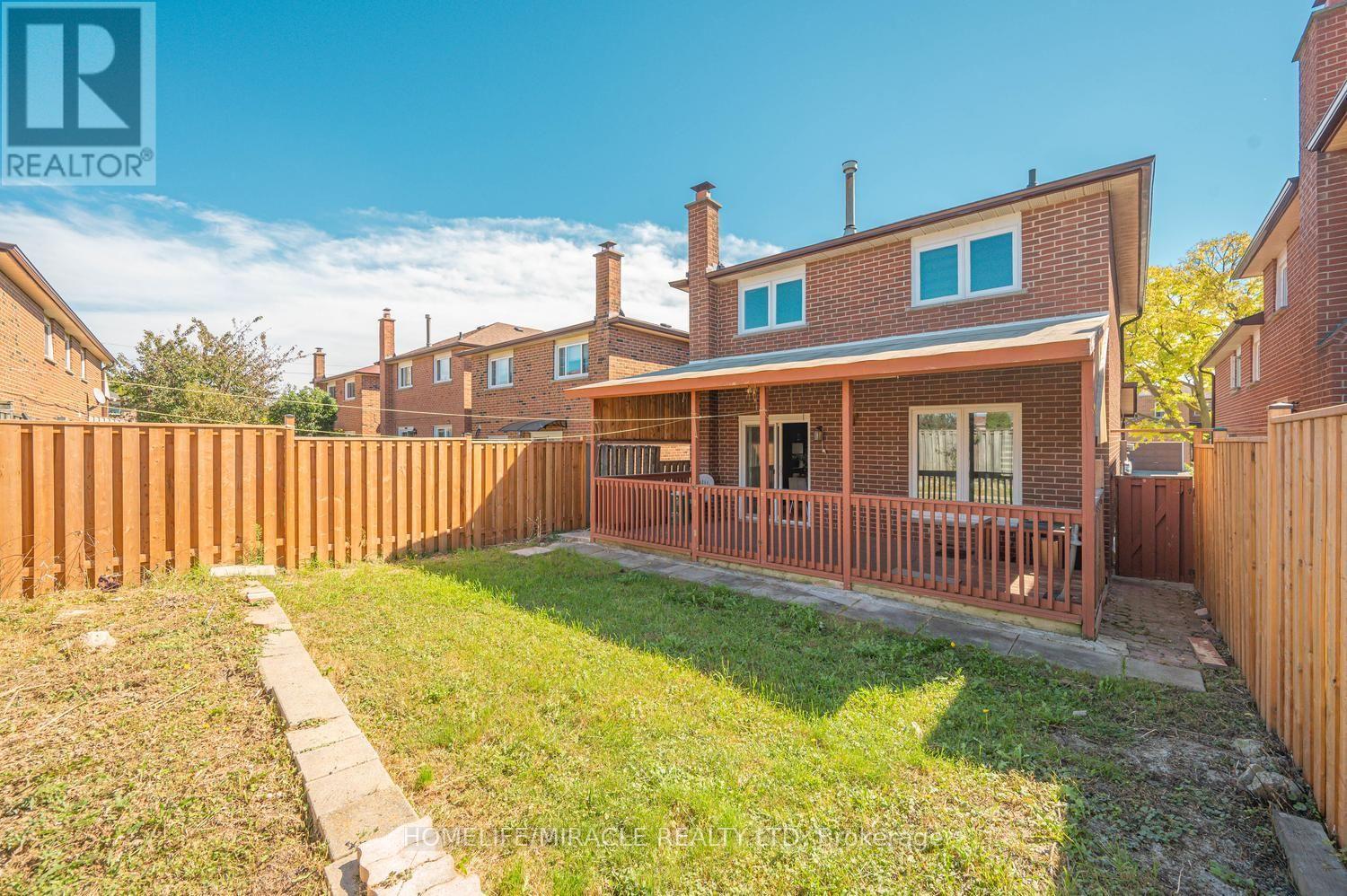 8 Loire Court, Toronto, ON