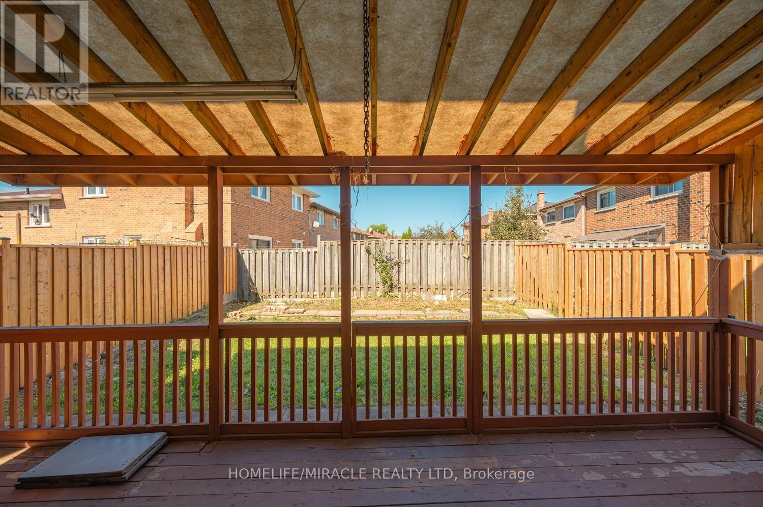 8 Loire Court, Toronto, ON